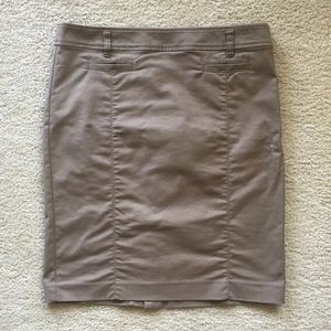 Ann Taylor Petite beige pencil skirt, 10P